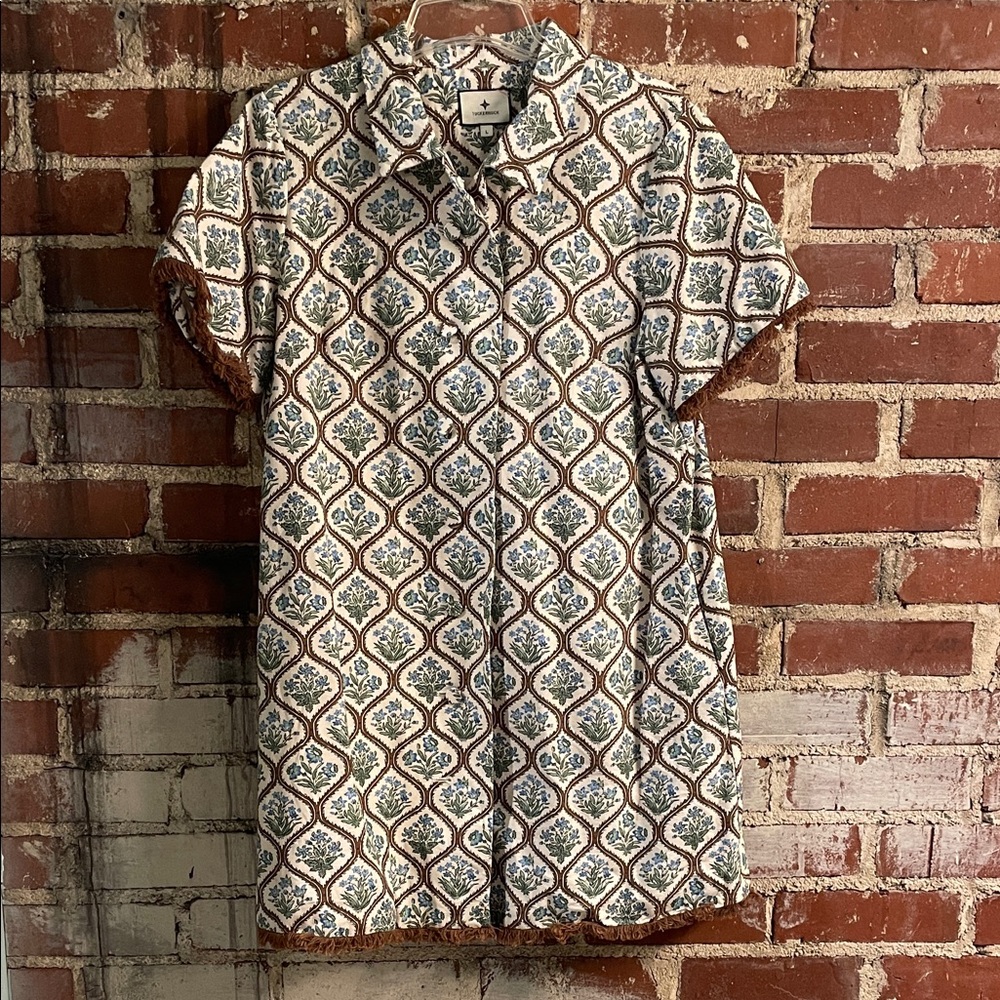 Tuckernuck Patterned Short Sleeve Button-Up Shirt in Cream, Blue & Brown